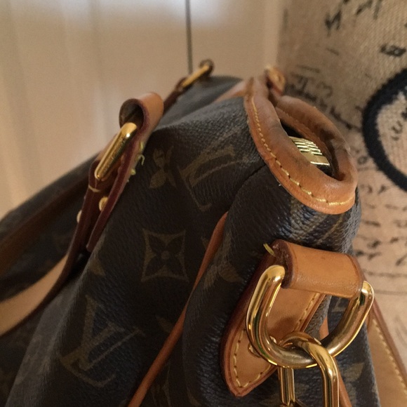 Louis Vuitton Estrela MM Crossbody - Picture 8 of 8